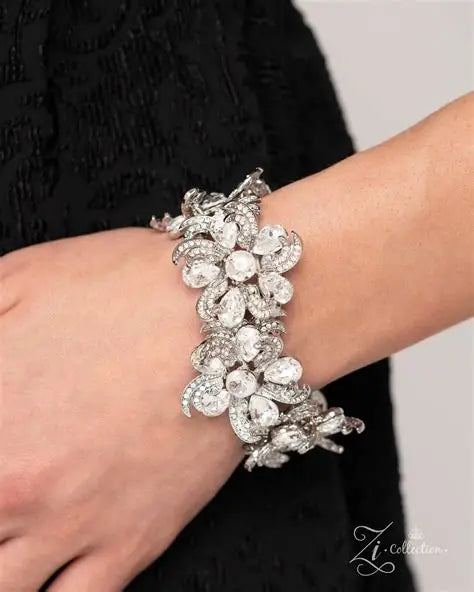 The Gesphanie - Necklace & Bracelet Set
